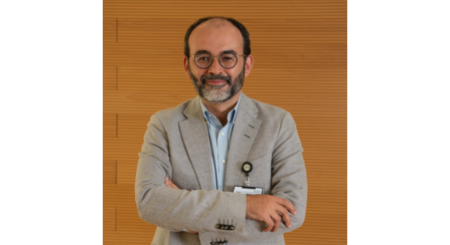 Dr. Carlos Fernández de Larrea 