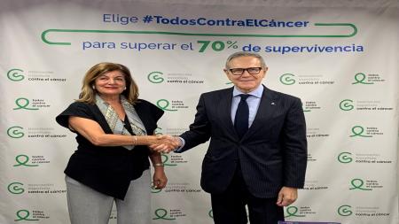 Carmen Amores, presidenta de FORTA, junto a Ramón Reyes, presidente de la Asociación Española Contra el Cáncer