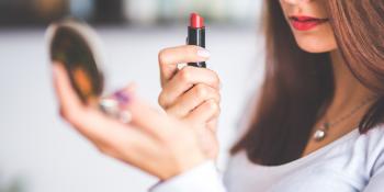 Actividades desde casa: 'Taller de maquillaje', por la voluntaria Laura