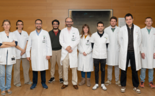 Carlos Fernández de Larrea y su equipo del IDIBAPS - Hospital Clinic de Barcelona.